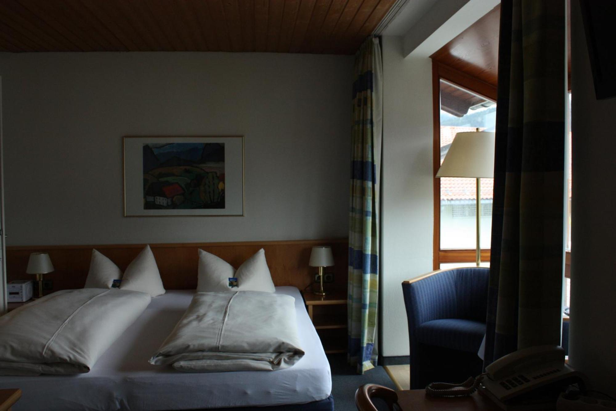 Hotel Garni Otto Huber Oberammergau Bagian luar foto